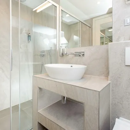 Roko Luxury 2 4* Split