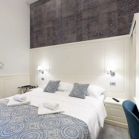 Pensión Roko Luxury 2 4*