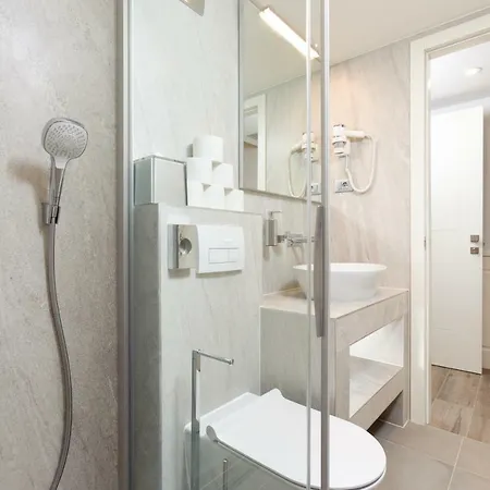 Pensión Roko Luxury 2 4*